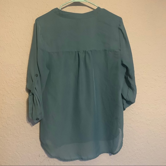 Two Green Blouses - Picture 2 of 7